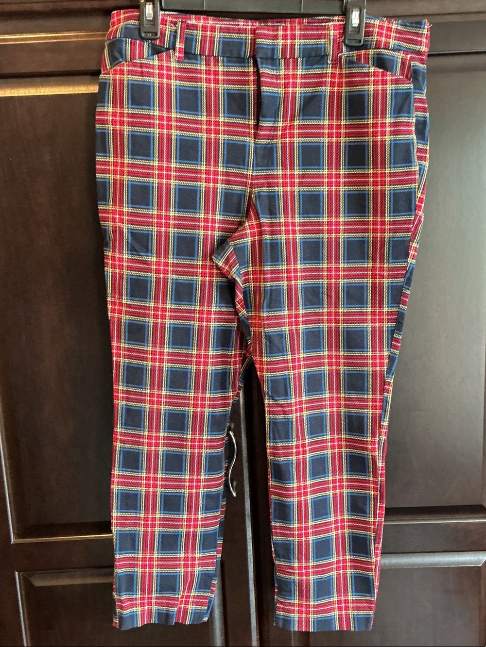 Old Navy Red and Blue Plaid Cropped Pants